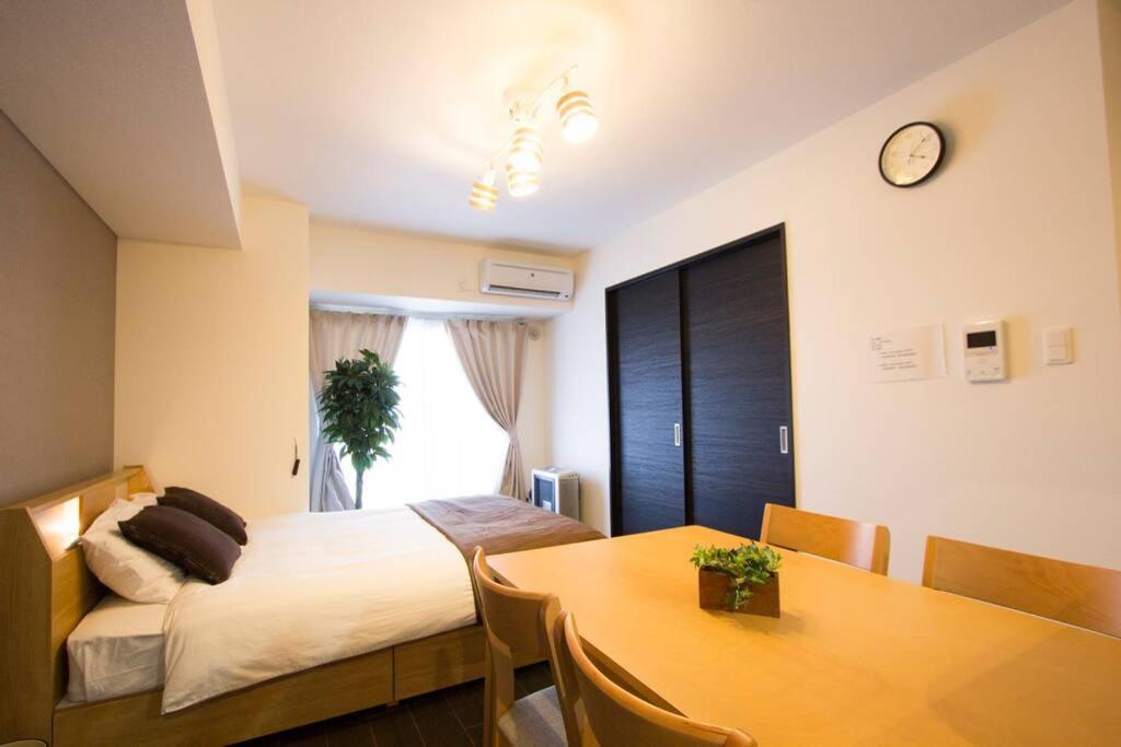 Ferienwohnung ようこそ札幌へ! 大通公園まで地下鉄10分 定員6名 Firetv完備 1階はセコマ Exterior foto